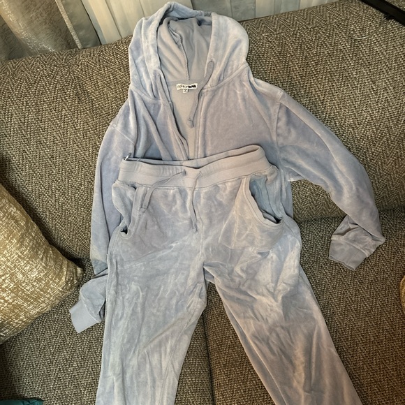 Fashion Nova Sky Blue Velour Hoodie Set - Picture 1 of 3